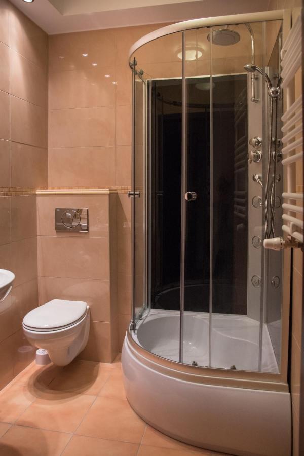 Hotel Hensch Lodz  Luaran gambar